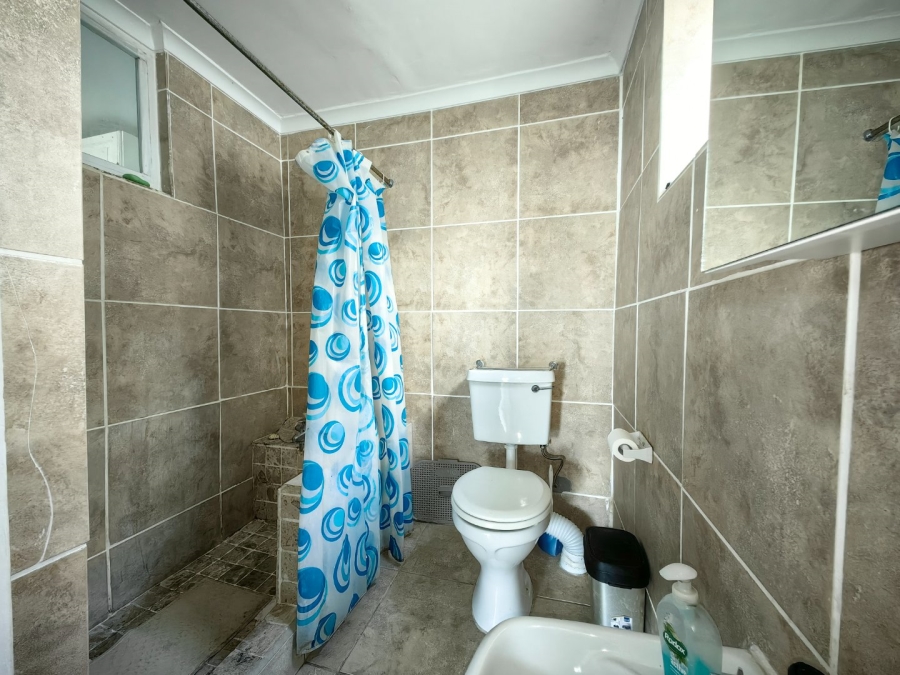 To Let 1 Bedroom Property for Rent in Gordons Bay Village Western Cape